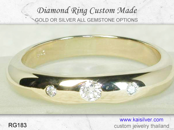 ring with 3 diamonds 